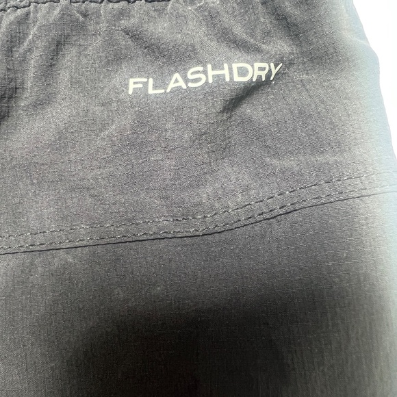 The North Face Flash Dry Shorts - Picture 7 of 7